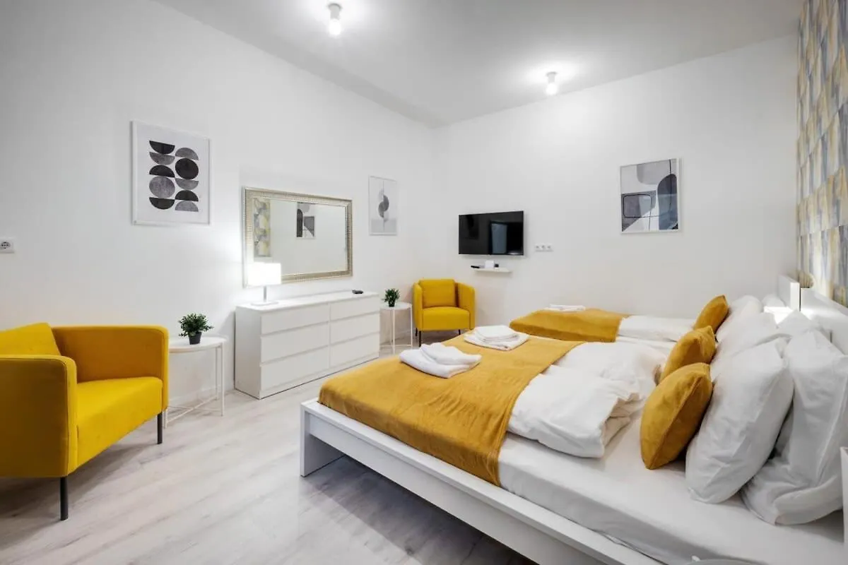 Cozy New Studio With Air-Conditioning Budapest